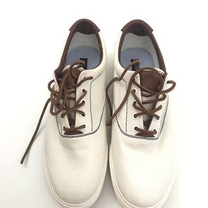 Tommy Hilfiger tennis shoes with leather laces